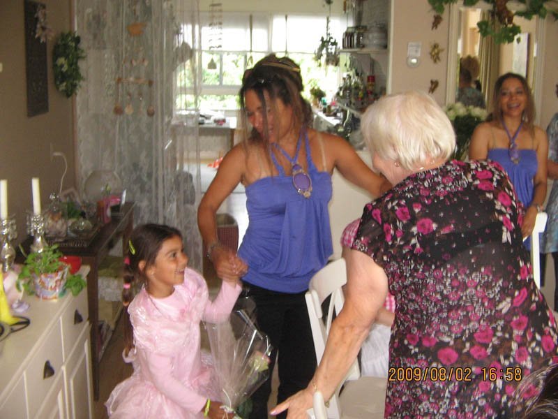 Truus Brenk jarig aug. 09 008 copy