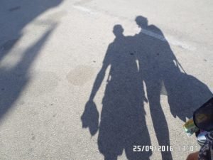Ha-MeR "hand in hand"...